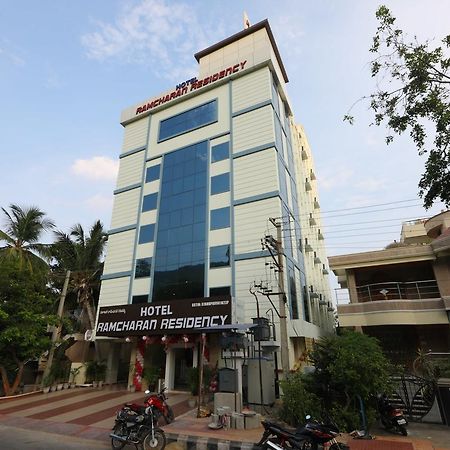 Oyo 15115 Hotel Ramcharan Residency 蒂鲁帕蒂 外观 照片